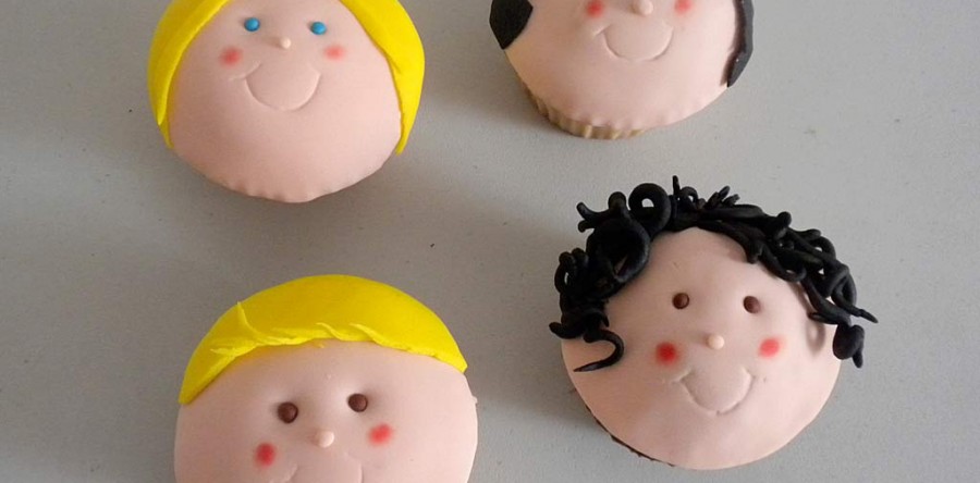 Cuatro cupcakes muy primos