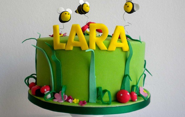 Lara y las abejas