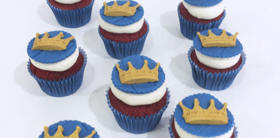 Héctor little bear prince cupcakes